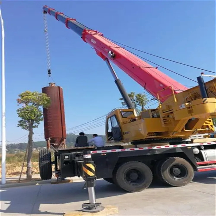 青岛市南专业吊车租赁多少钱