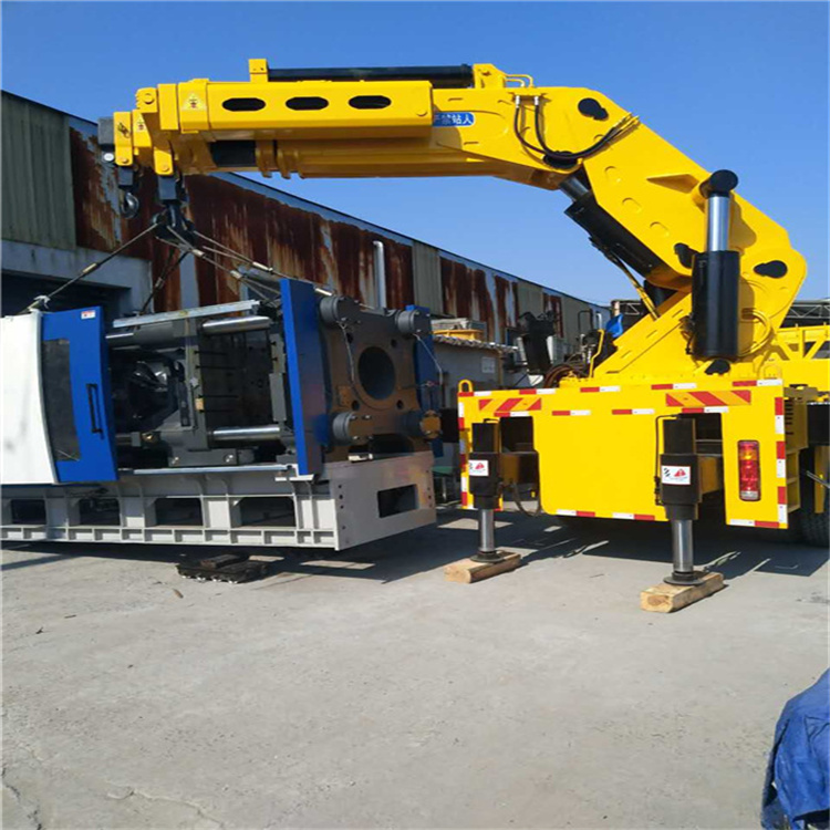 青岛市南 大吨位折臂吊出租费用解析：一小时租赁多少钱