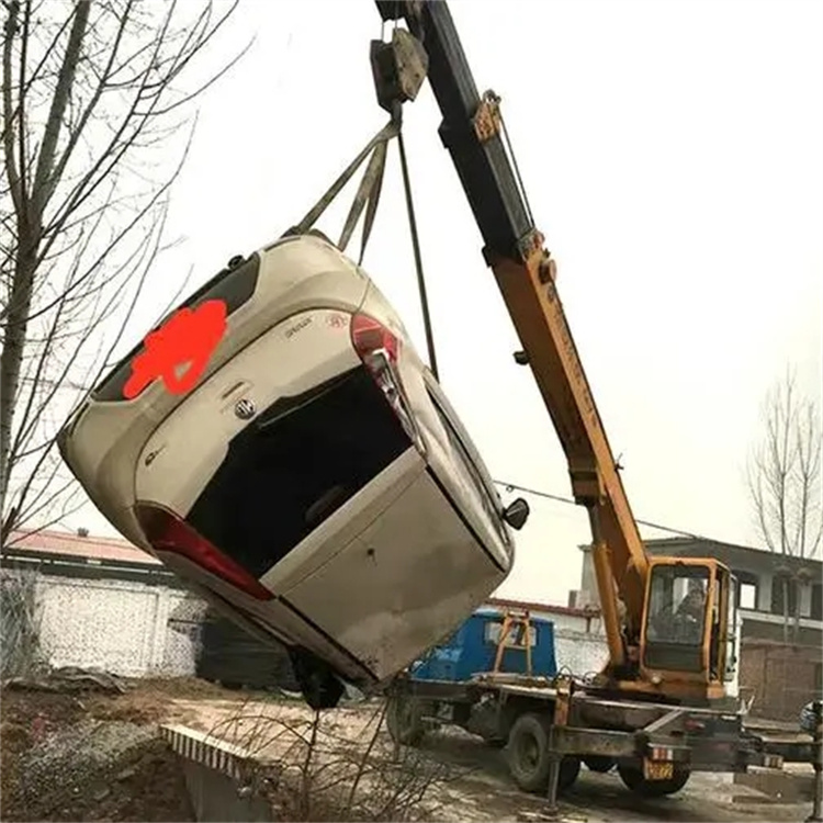 青岛市南随时待命，吊车24小时道路救援服务全解析