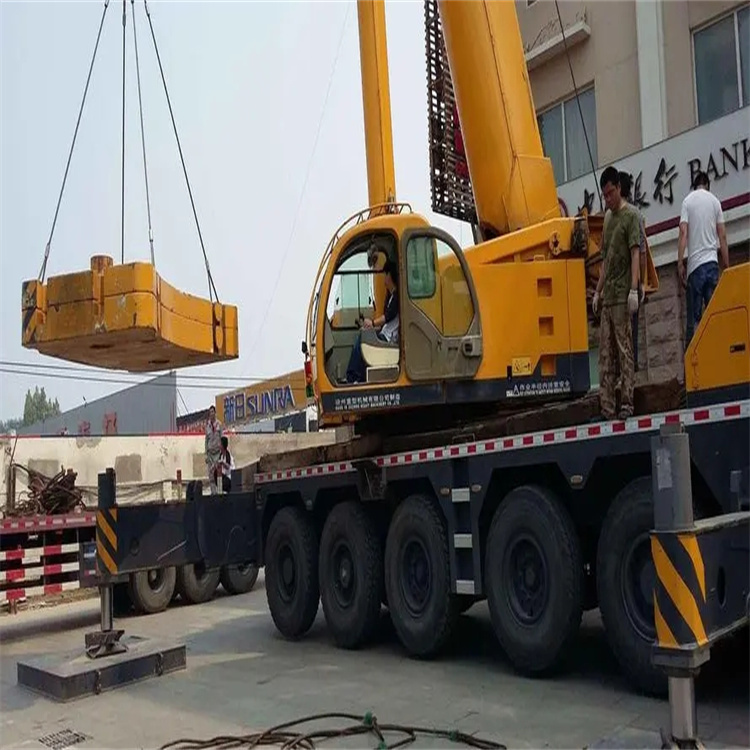 青岛市南当地吊车出租|机器吊装|75吨|工厂搬迁服务